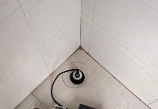 土默特卫生间漏水维修之 loft 夹层储藏室毗邻暗管渗水哪家好，推荐诚匠小爱修缮